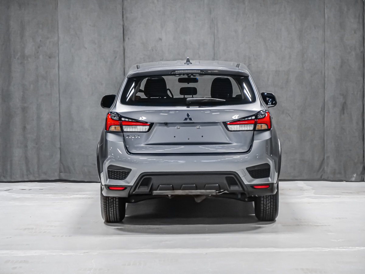 2025 Mitsubishi RVR ES FWD CARPLAY CAMÉRA SIÈGES CHAUFFANTS Grey Montreal - photo #4