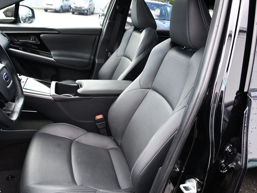Subaru Solterra TI avec groupe technologie 2024 Noir