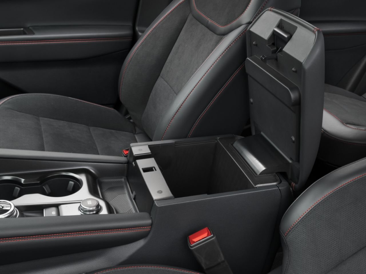 2027 Ford Explorer Red Sainte-Julienne - photo #4