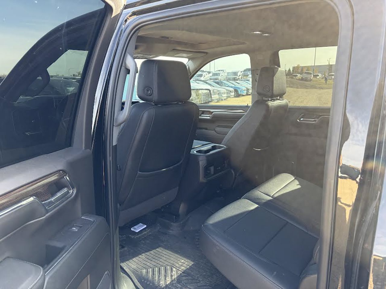 2024 Chevrolet Silverado 1500 4WD Crew Cab 147 LT Trail Boss Black Sherwood Park - photo #5