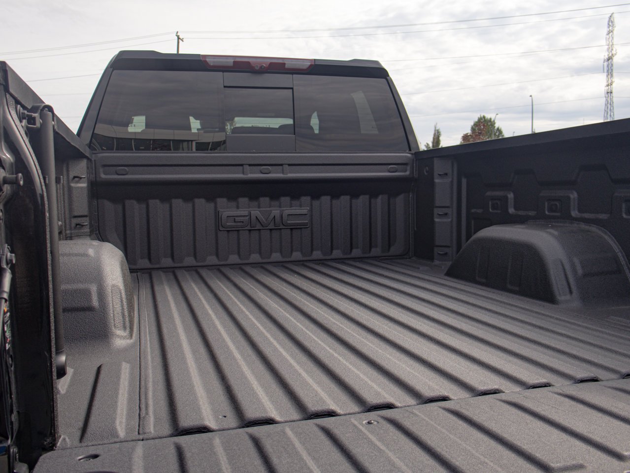 2025 GMC Sierra 1500 4WD Crew Cab 147 Denali Black Sherwood Park - photo #10