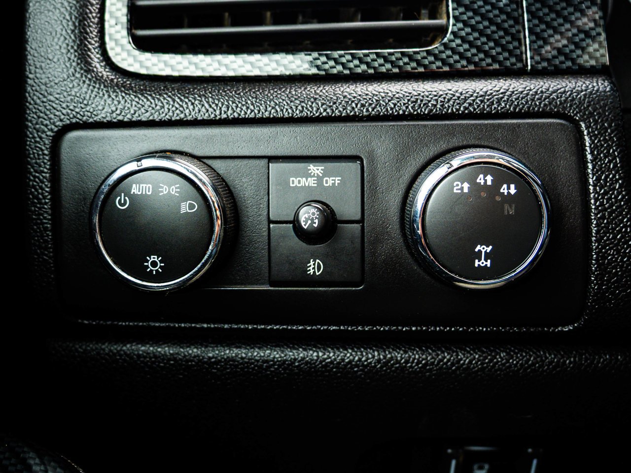 2011 Chevrolet Silverado 3500HD 4WD Crew Cab 167 LTZ White Sherwood Park - photo #18