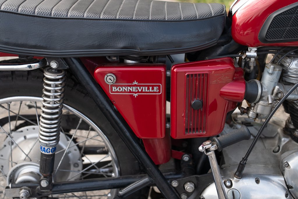 Triumph Bonneville 1972 Montréal - photo #7