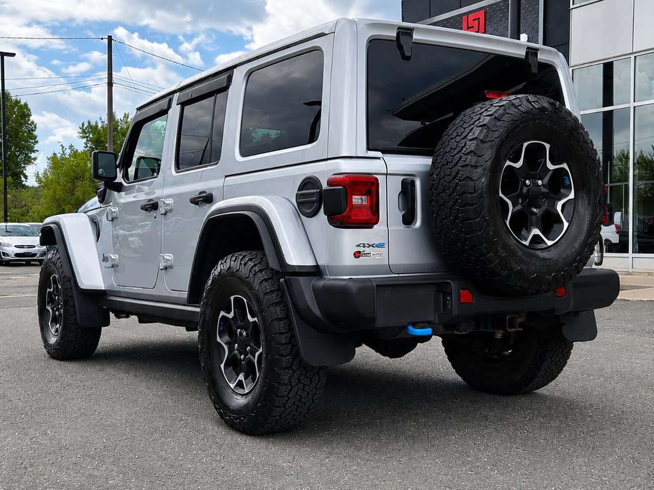 2022 Jeep Wrangler 4xe RUBICON Silver Granby - photo #4