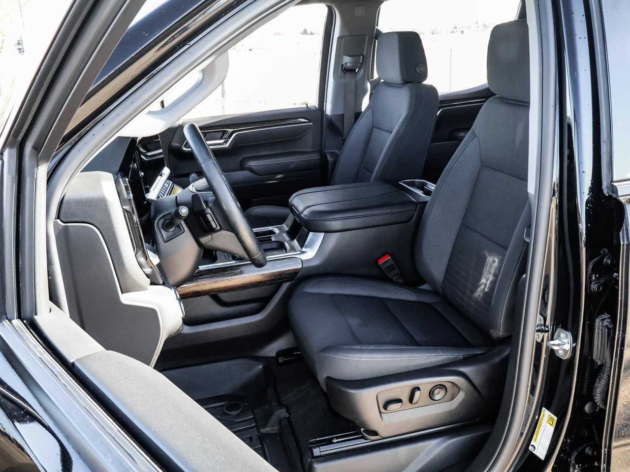 2024 GMC Sierra 1500 4WD Crew Cab 147 Elevation Black Sherwood Park - photo #13