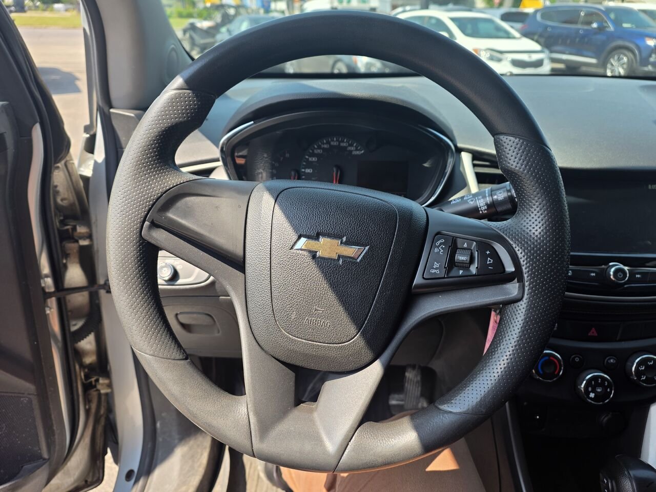 2017 chevrolet trax Grey  - photo #12