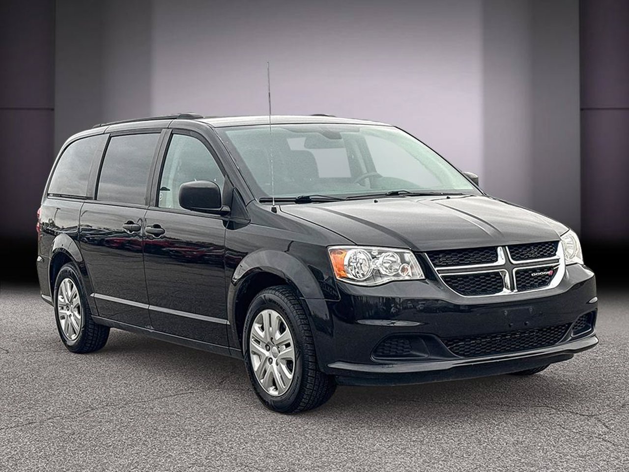 2019 Dodge Grand Caravan 2C4RDGBGXKR526871 Black Mirabel - photo #6