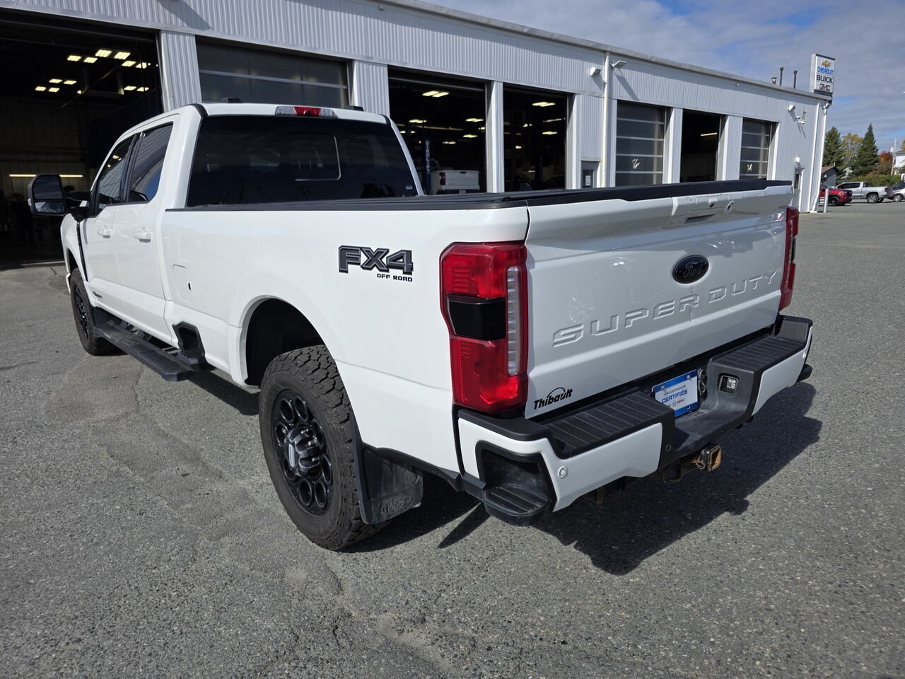 2023 Ford Super Duty F-250 SRW XL cabine 6 places 4RM caisse de 8 pi White Rouyn-Noranda - photo #27