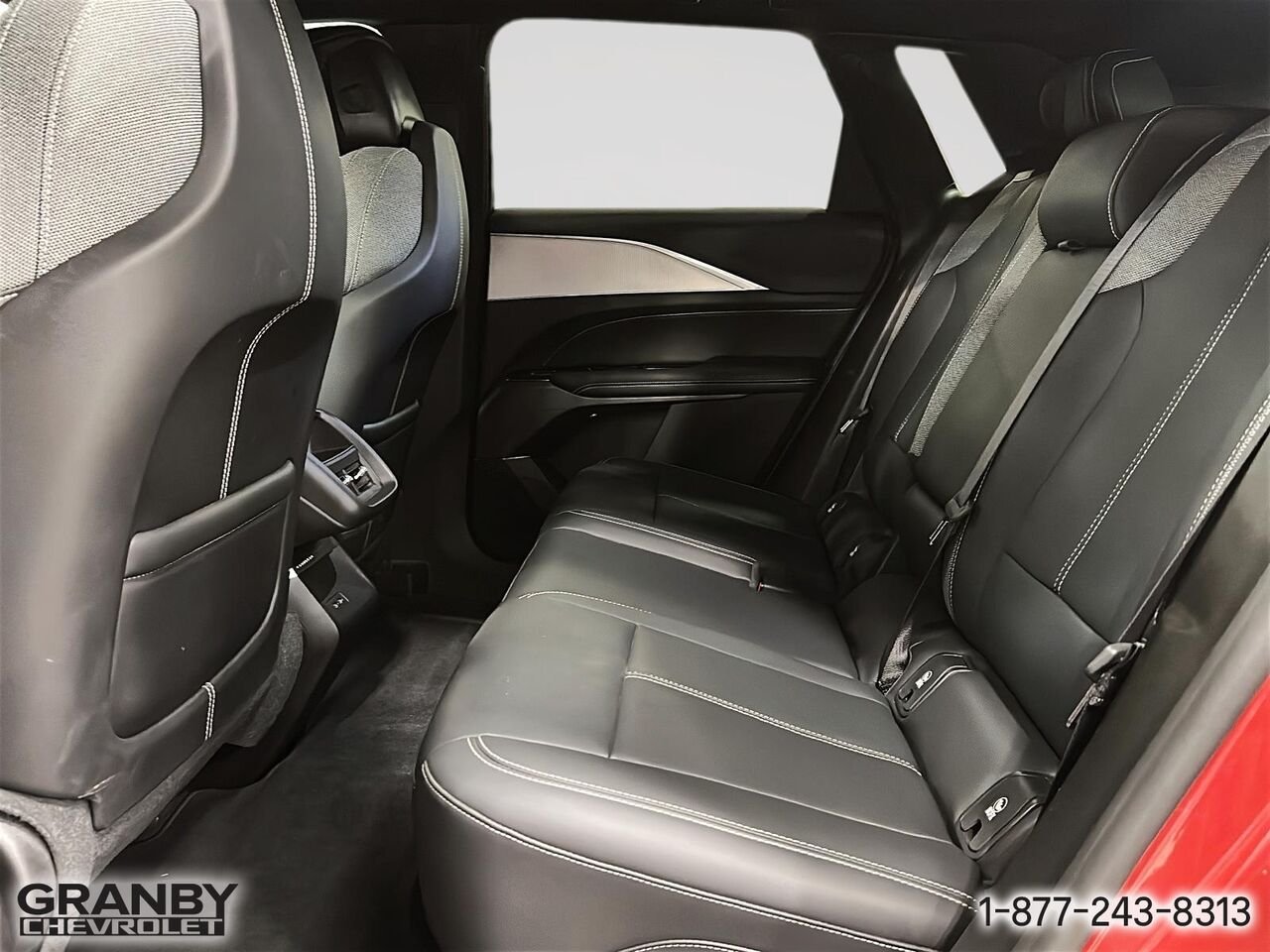 Cadillac LYRIQ Tech 4 portes avec 1SA | G3888 2024 Rouge Granby - photo #11