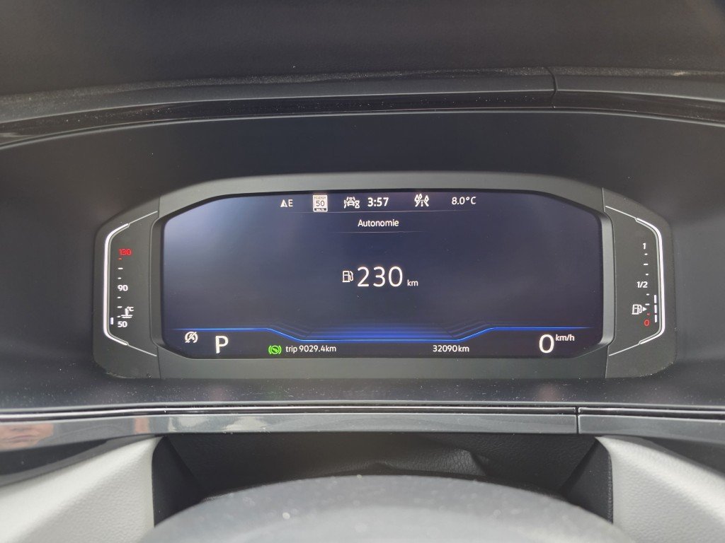 Volkswagen Taos Highline 4Motion 2024 Gris Mont-Laurier - photo #60