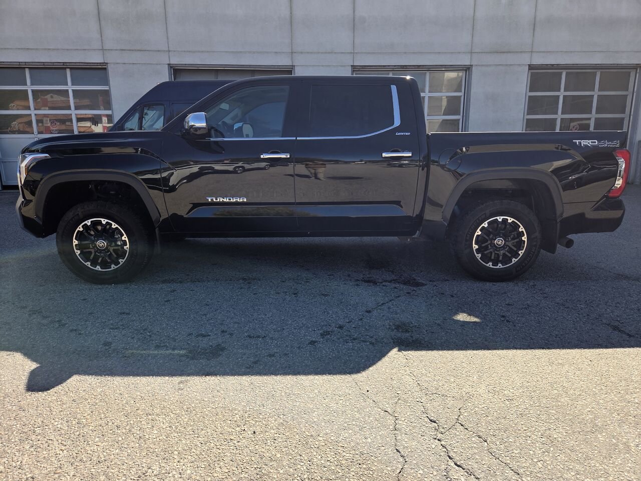 2023 Toyota TUNDRA LIMITED Black Mont-Laurier - photo #7