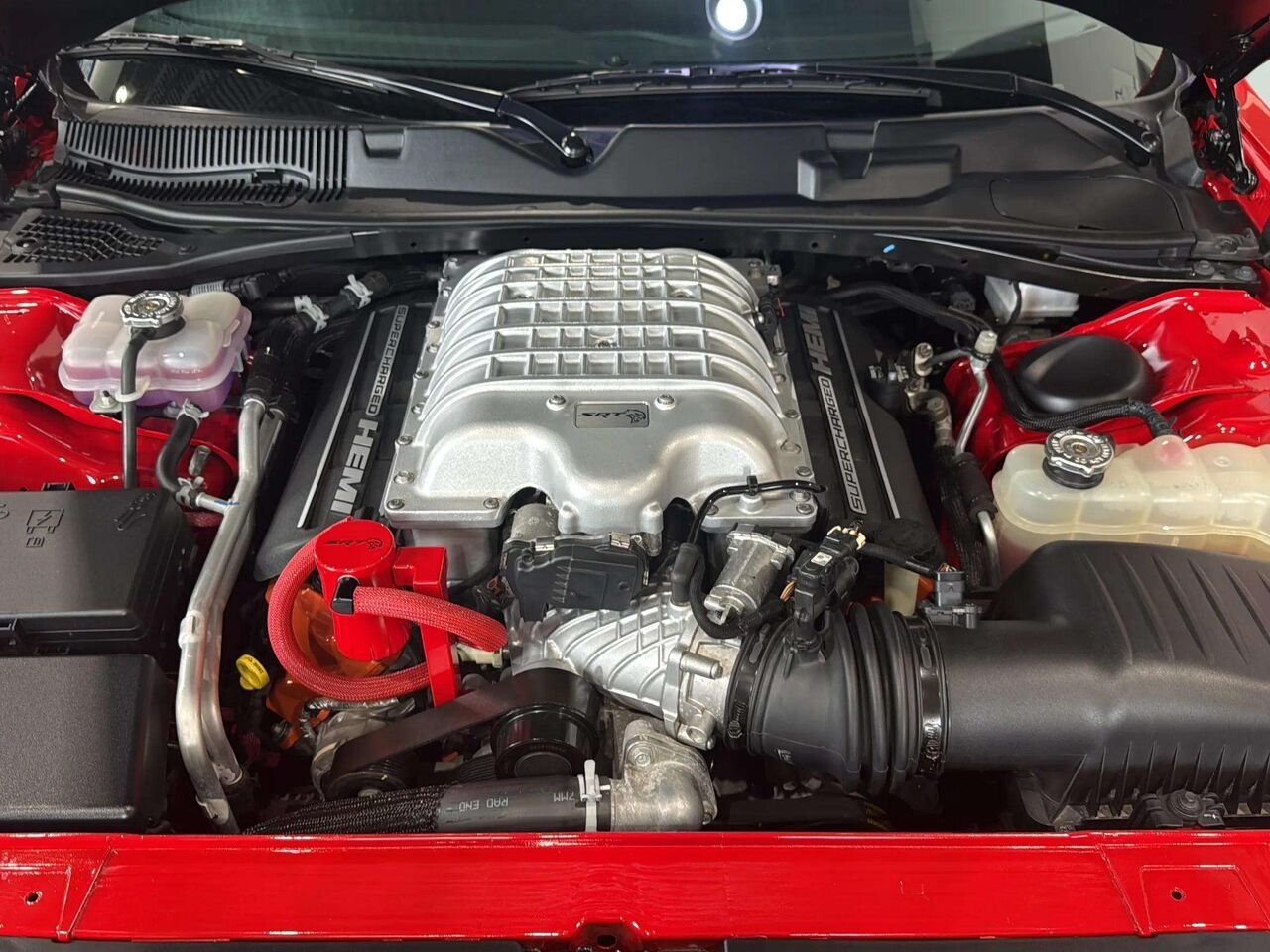 Dodge Challenger 2016 Rouge Gatineau - photo #19
