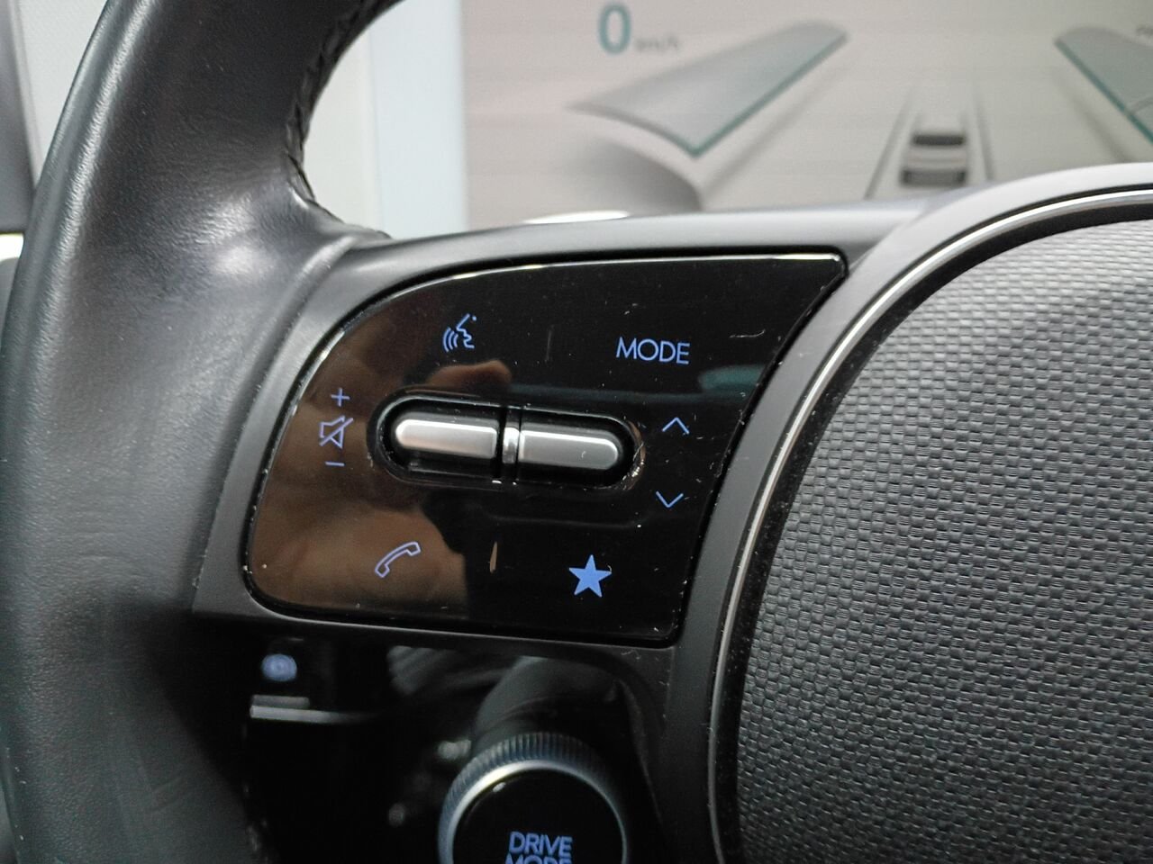 2023 Hyundai IONIQ 5 White Blainville - photo #22