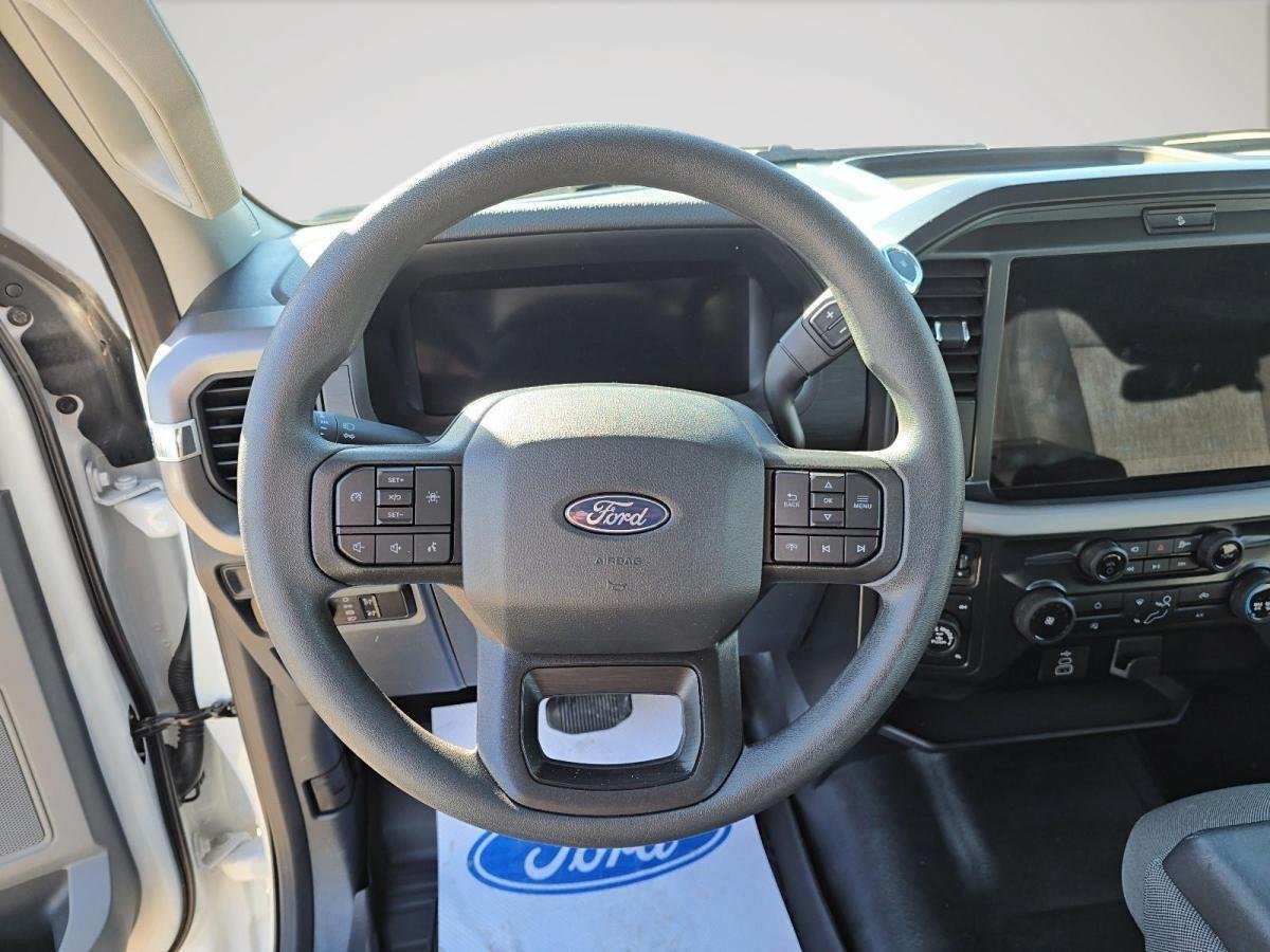 Ford F-150 63400A | XL cabine SuperCrew 4RM caisse de 5,5 pi 2025 Blanc Val-d'Or - photo #9