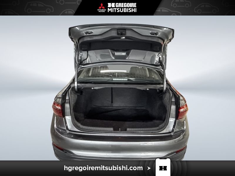 2026 Volkswagen Jetta Grey Saint-Eustache - photo #28