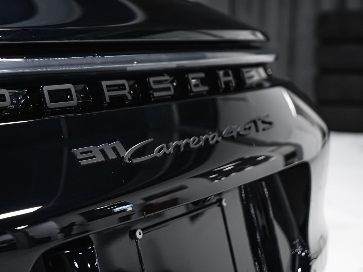 2024 Porsche 911 CARRERA 4 GTS Black Montreal - photo #7