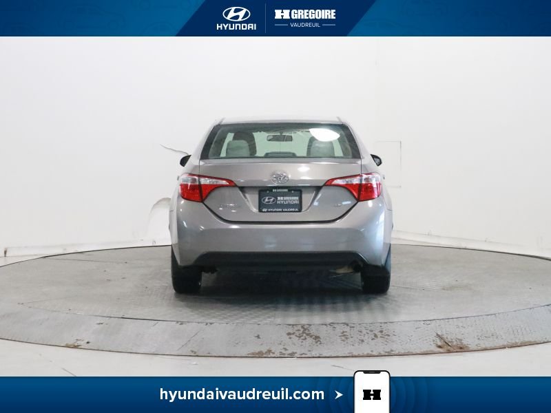 Toyota Corolla 2015 Beige Laval - photo #8
