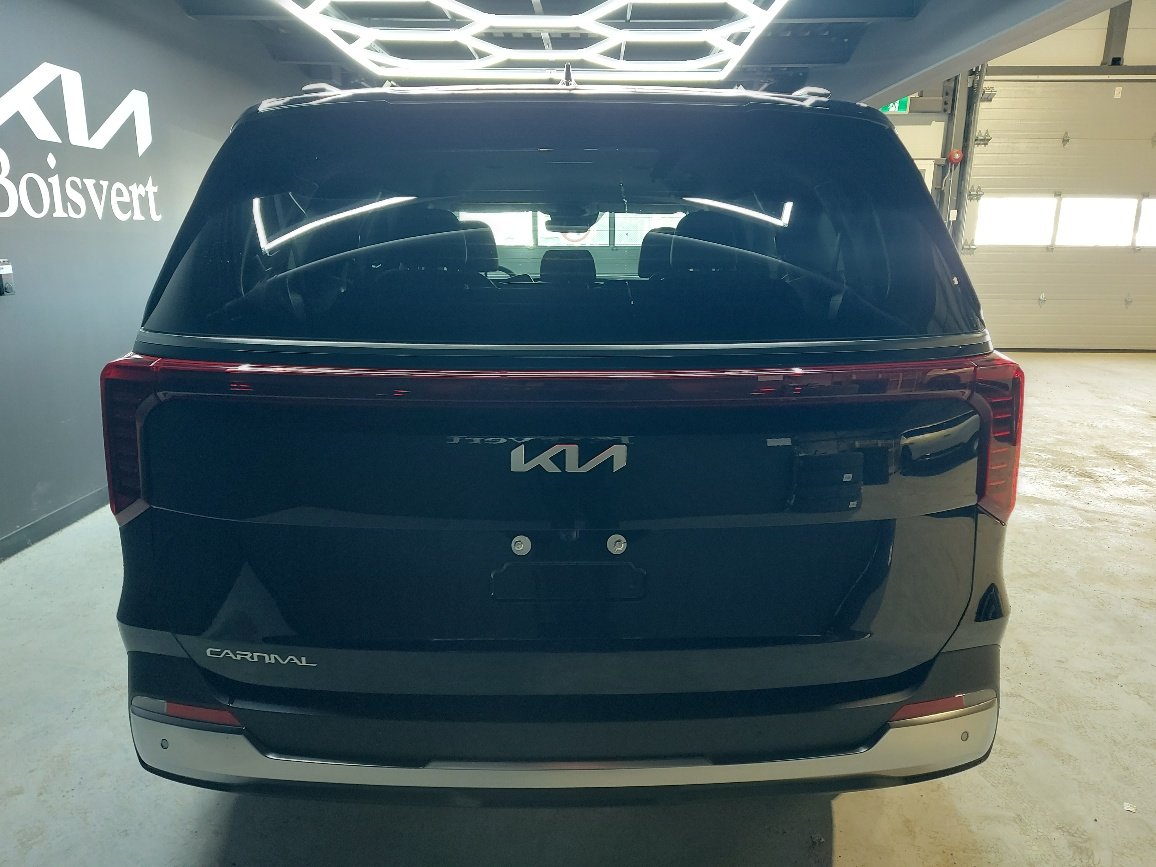 Kia Carnival 2026 Noir aurore nacré Blainville - photo #4