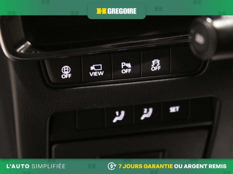 Mazda 3 822519 | GT w/Turbo AWD AUTO NAV AC CUIR TOIT MAGS CAM RECU 2023 Gris Laval - photo #16