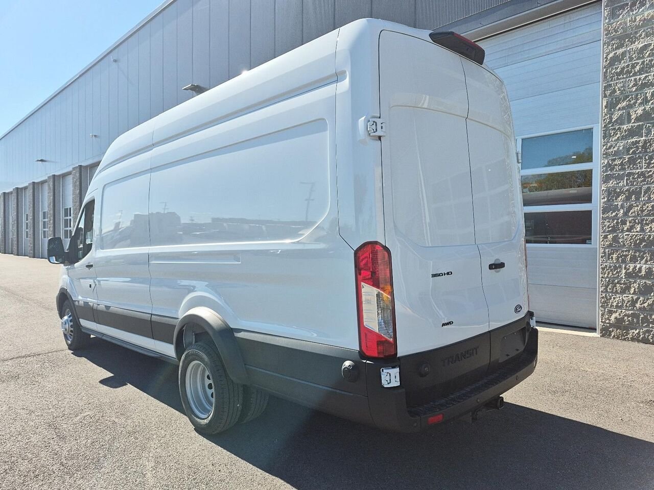 2027 Ford Transit Cargo Van Oxford White Saint-Jérôme - photo #3