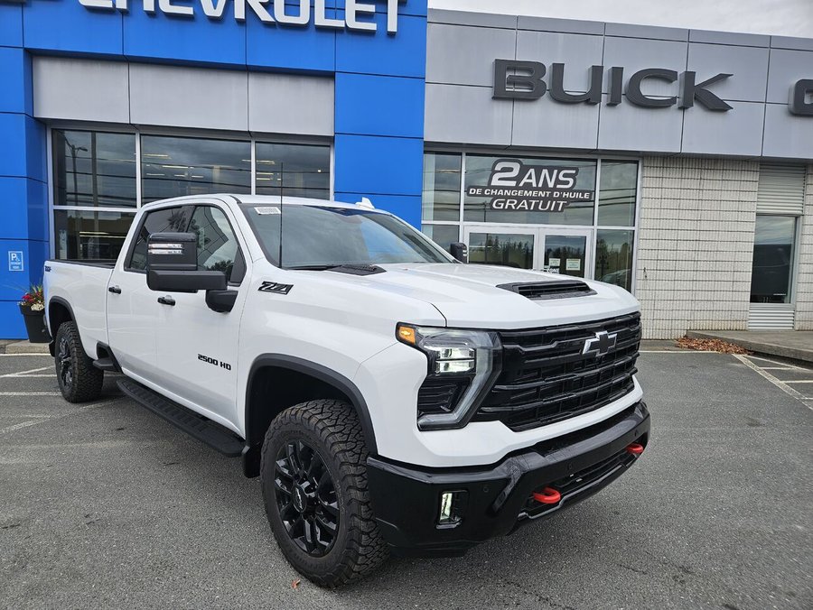 Chevrolet Silverado 2500HD LTZ cabine multiplace 4RM 172 po 2026 Blanc sommet