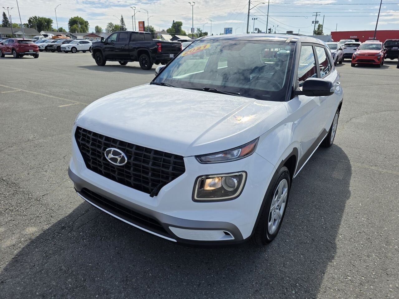 2021 Hyundai Venue Essential IVT avec couleur deux tons White Rouyn-Noranda - photo #21