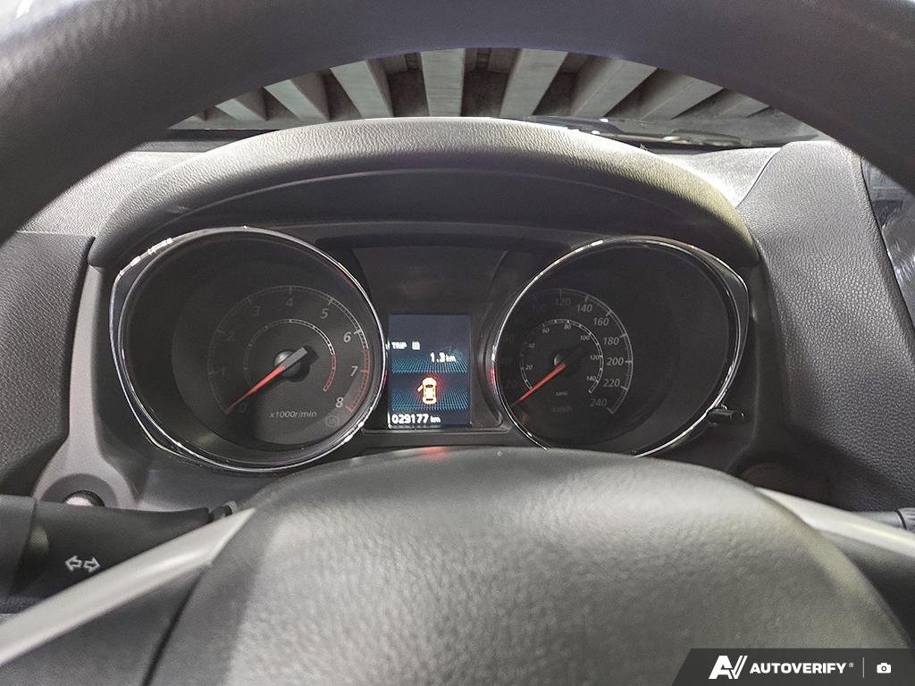 2025 Mitsubishi RVR 2602191A | ES White Edmonton - photo #14