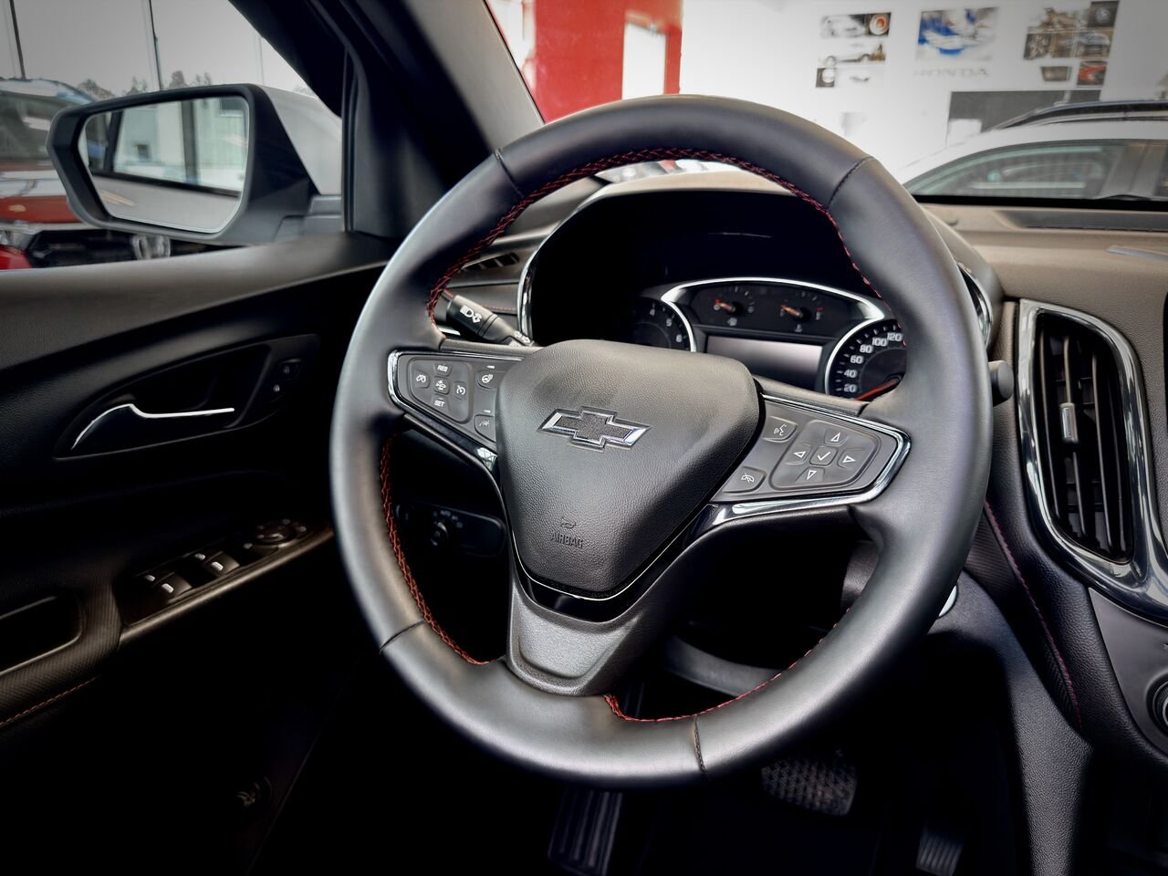 2024 Chevrolet Equinox White Notre-Dame-des-Prairies - photo #24