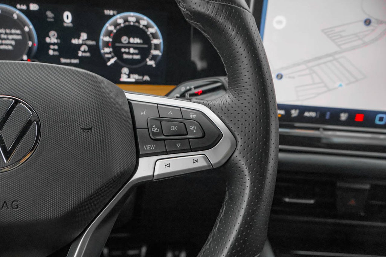 2026 Volkswagen Tiguan Highline Turbo R-Line 4MOTION Grey Sherwood Park - photo #23