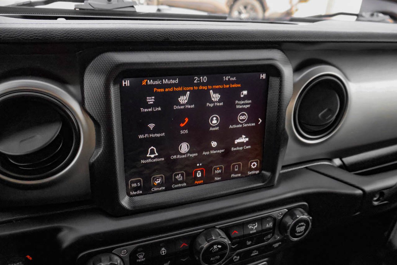 2021 Jeep Gladiator Sport 80th Anniversary 4x4 *Ltd Avail* White Sherwood Park - photo #20