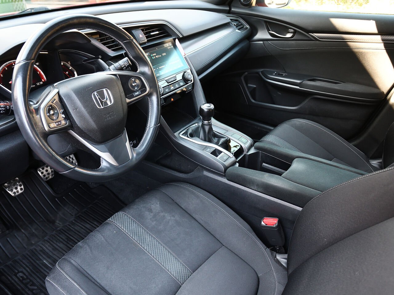 Honda Civic Hayon Sport BM 2018 Rouge Saint-Hyacinthe - photo #24