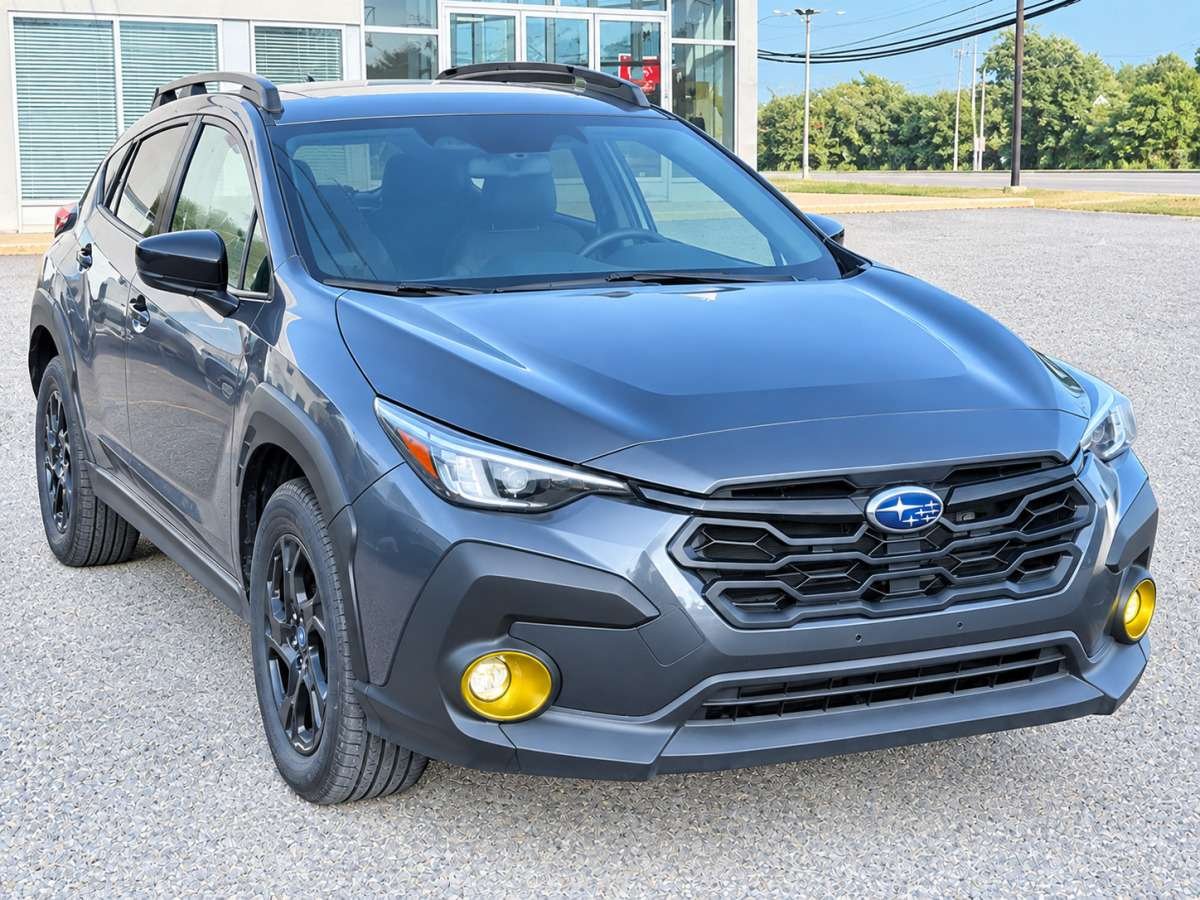 2024 Subaru Crosstrek Grey Saint-Basile-le-Grand - photo #4