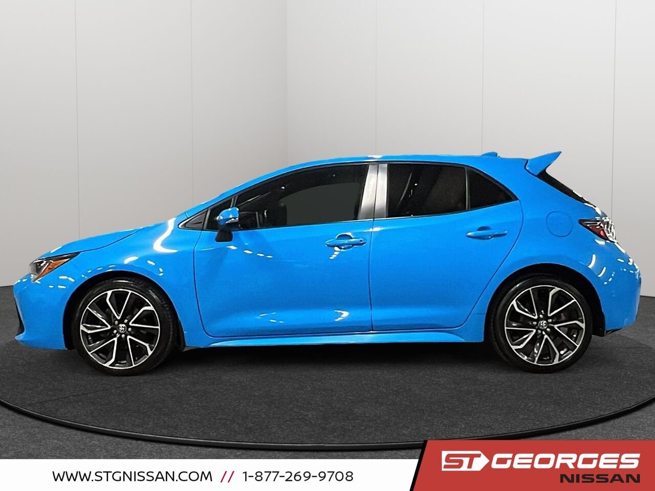 Toyota Corolla à hayon 2021 Bleu Saint-Georges - photo #4