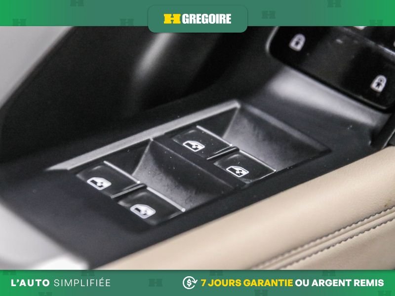 Audi Q5 820975 | 2.0 TFSI quattro AUTO A/C CUIR NAV MAGS CAM RECUL 2025 Blanc Laval - photo #16
