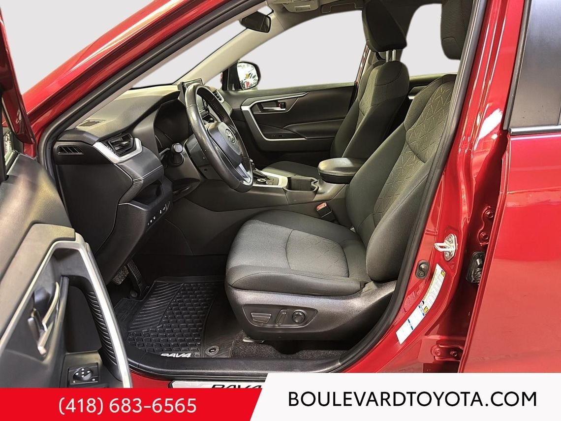 2022 Toyota RAV4 99566A-110 | XLE Hybride Red Québec - photo #18