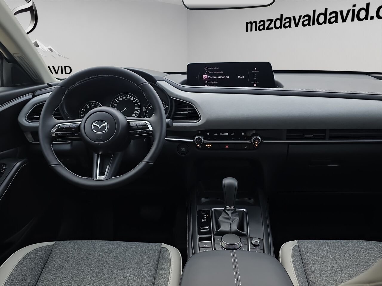 Mazda CX-30 Gs, awd, sièges, volant et rétroviseurs chauffants 2026 Noir de jais mica Val-David - photo #8