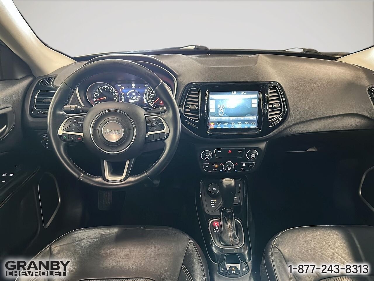 Jeep Compass Limited | 25-0882A 2017 Blanc Granby - photo #12