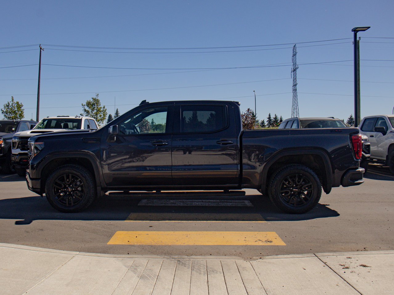 2024 GMC Sierra 1500 4WD Crew Cab 147 Elevation Grey Sherwood Park - photo #6