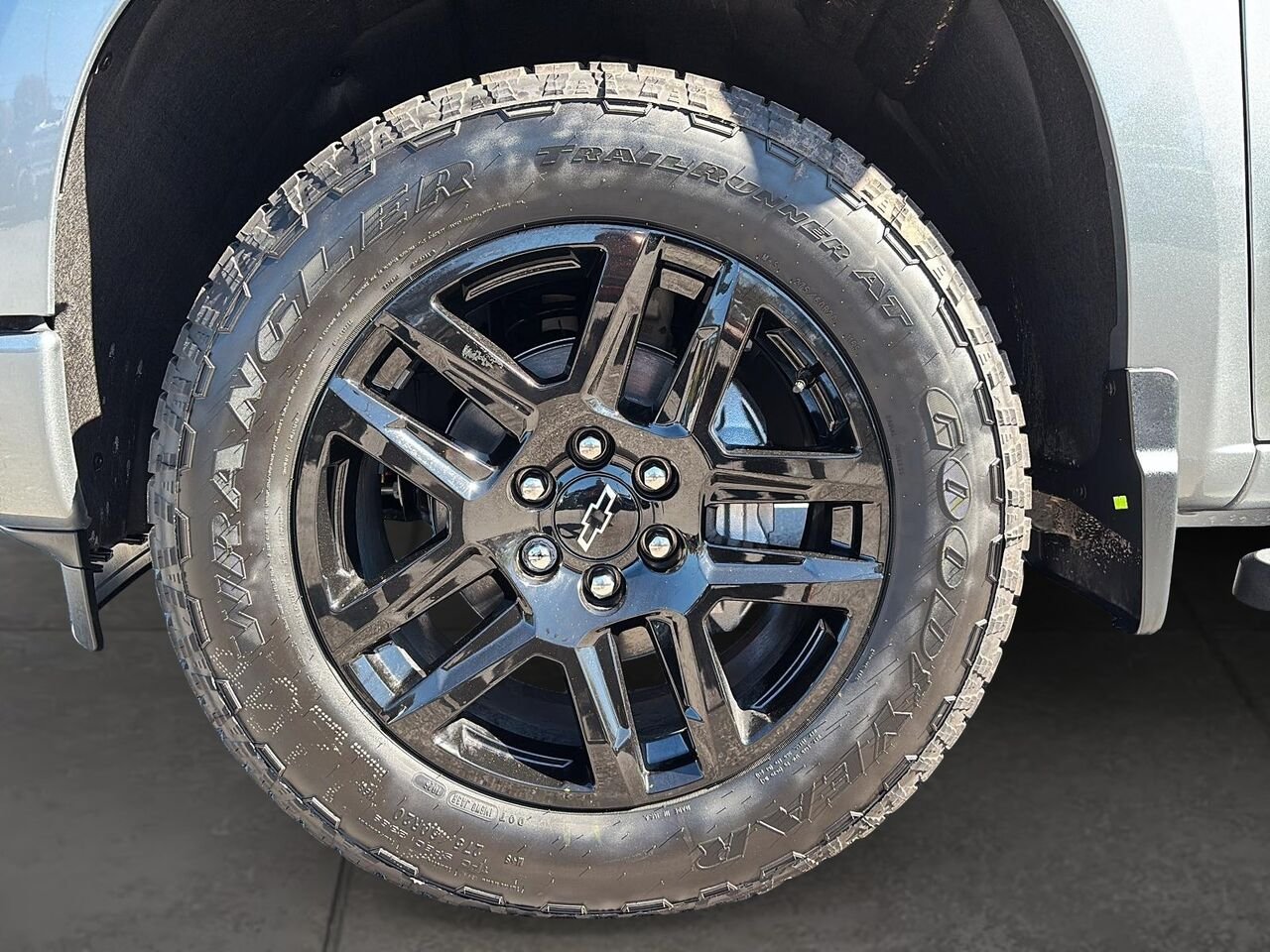 CHEVROLET Silverado 1500 RST 2026 GRIS STERLING METALLISE Saint-Hyacinthe - photo #6