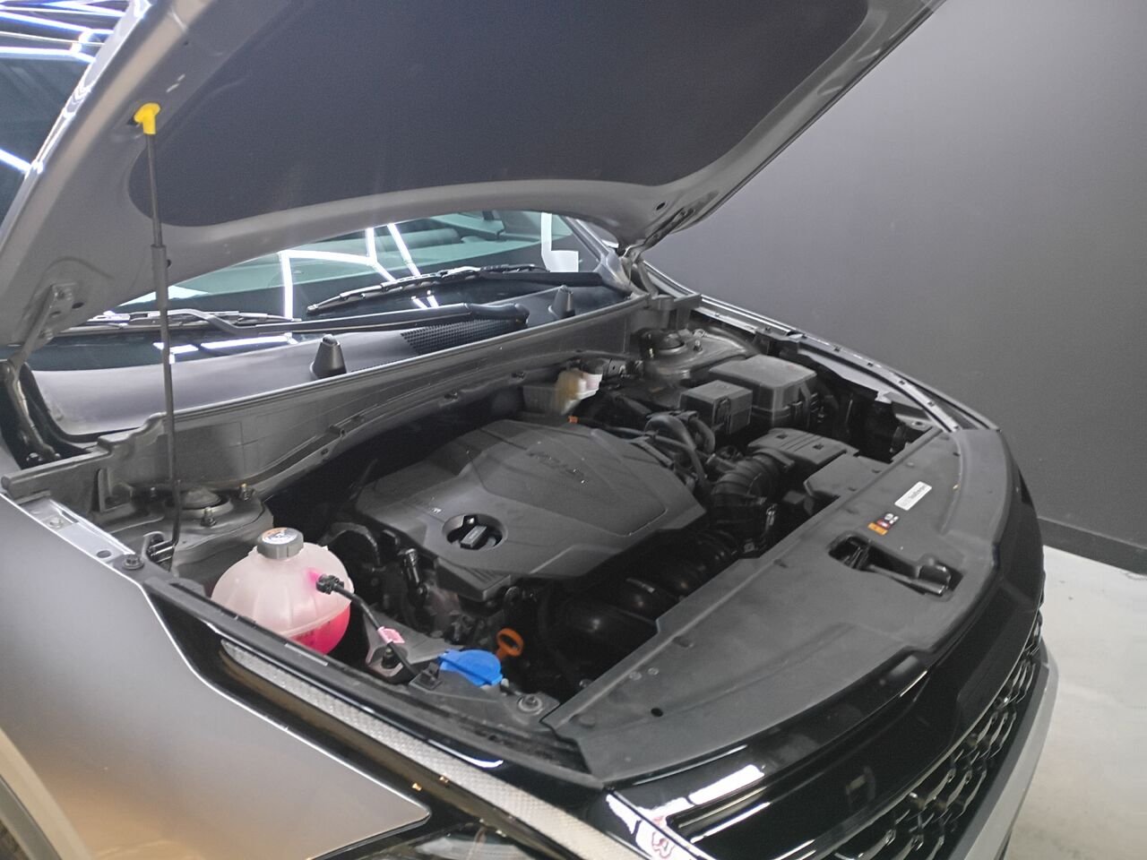 2025 Kia Sportage Grey Blainville - photo #33
