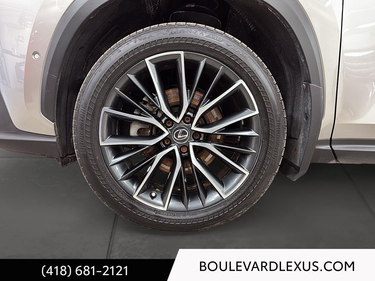 Lexus NX 19487A 2022 Argent Québec - photo #6