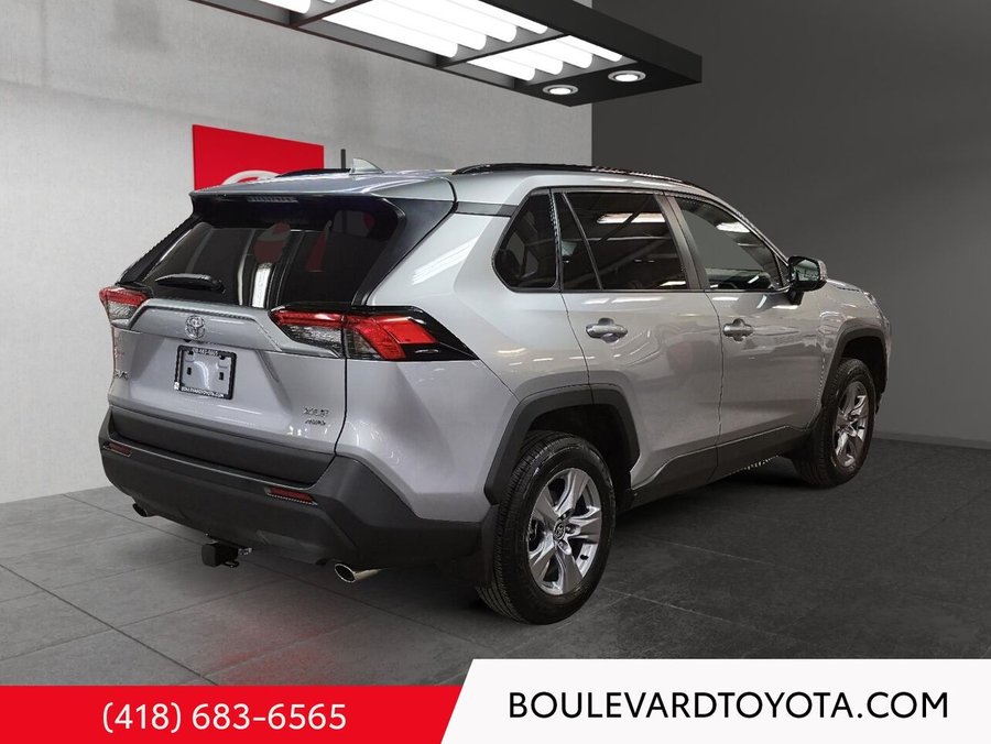 Toyota RAV4 XLE, AWD 2022 Argent