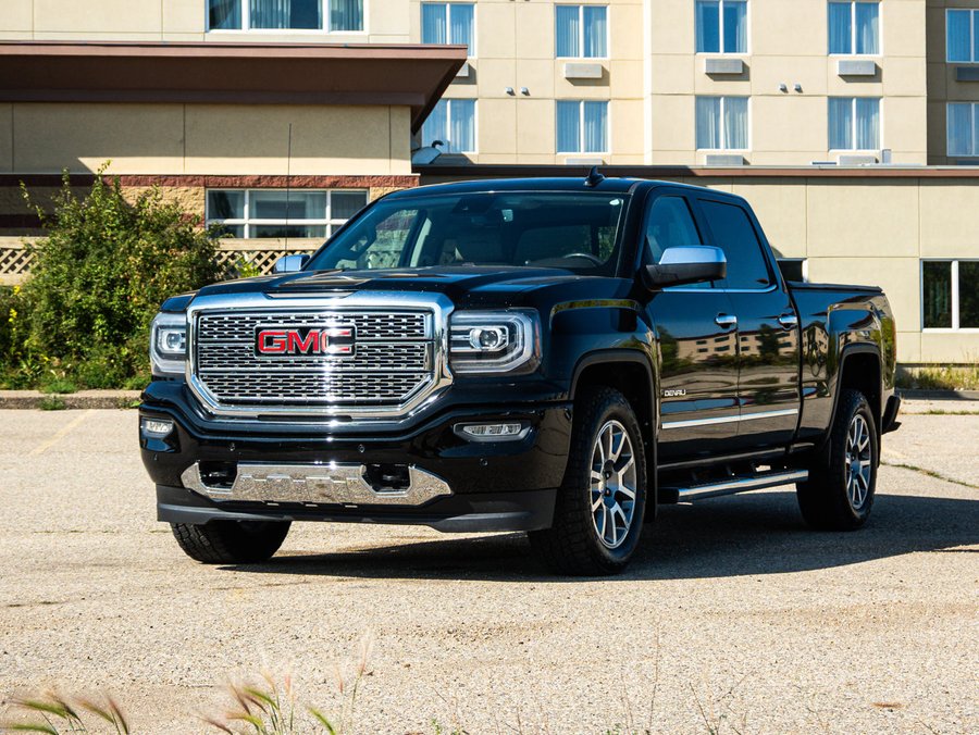 2017 GMC Sierra 1500 Denali 6.2L | Tonneau Cover Black