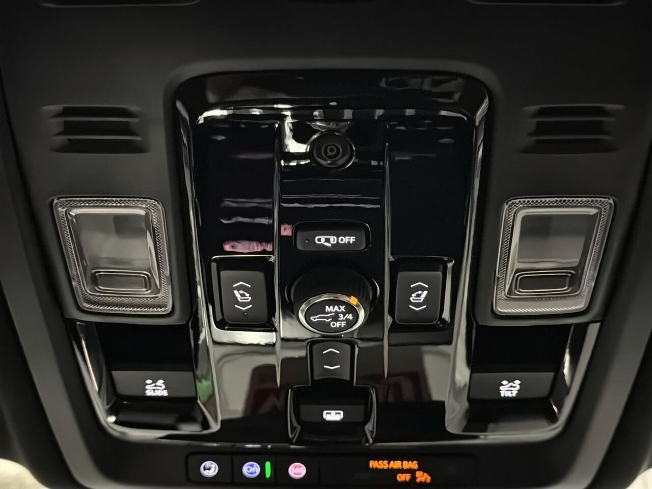GMC Yukon DENALI ULTIMATE 4RM 2027 NOIR ONYX Saint-Hyacinthe - photo #16