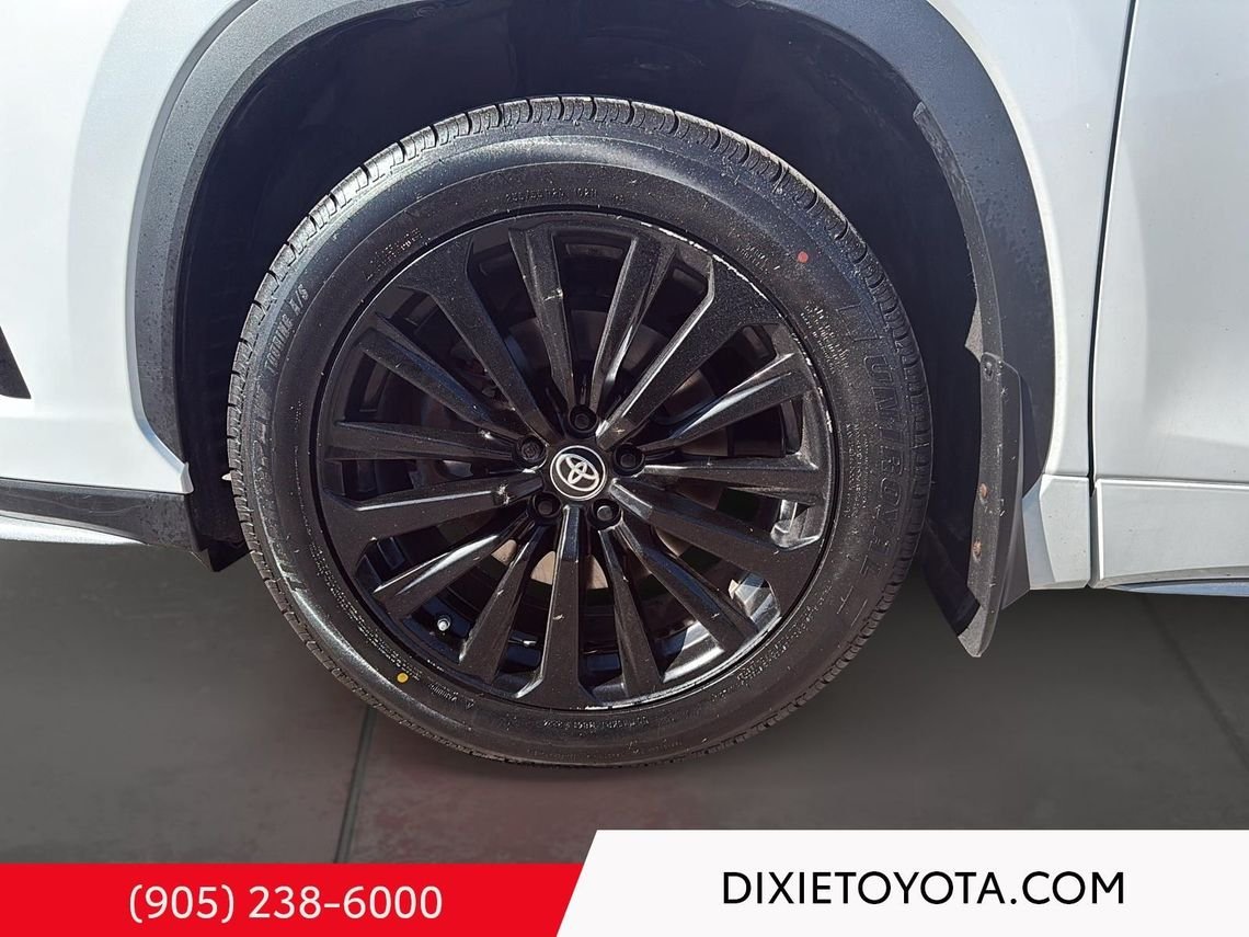 2024 Toyota Highlander Power Sunroof, Leather Interior, Heated Seats, Alloy Wheels, Heated Steering Wheel, Bluetooth Wind Chill Pearl Mississauga - photo #7