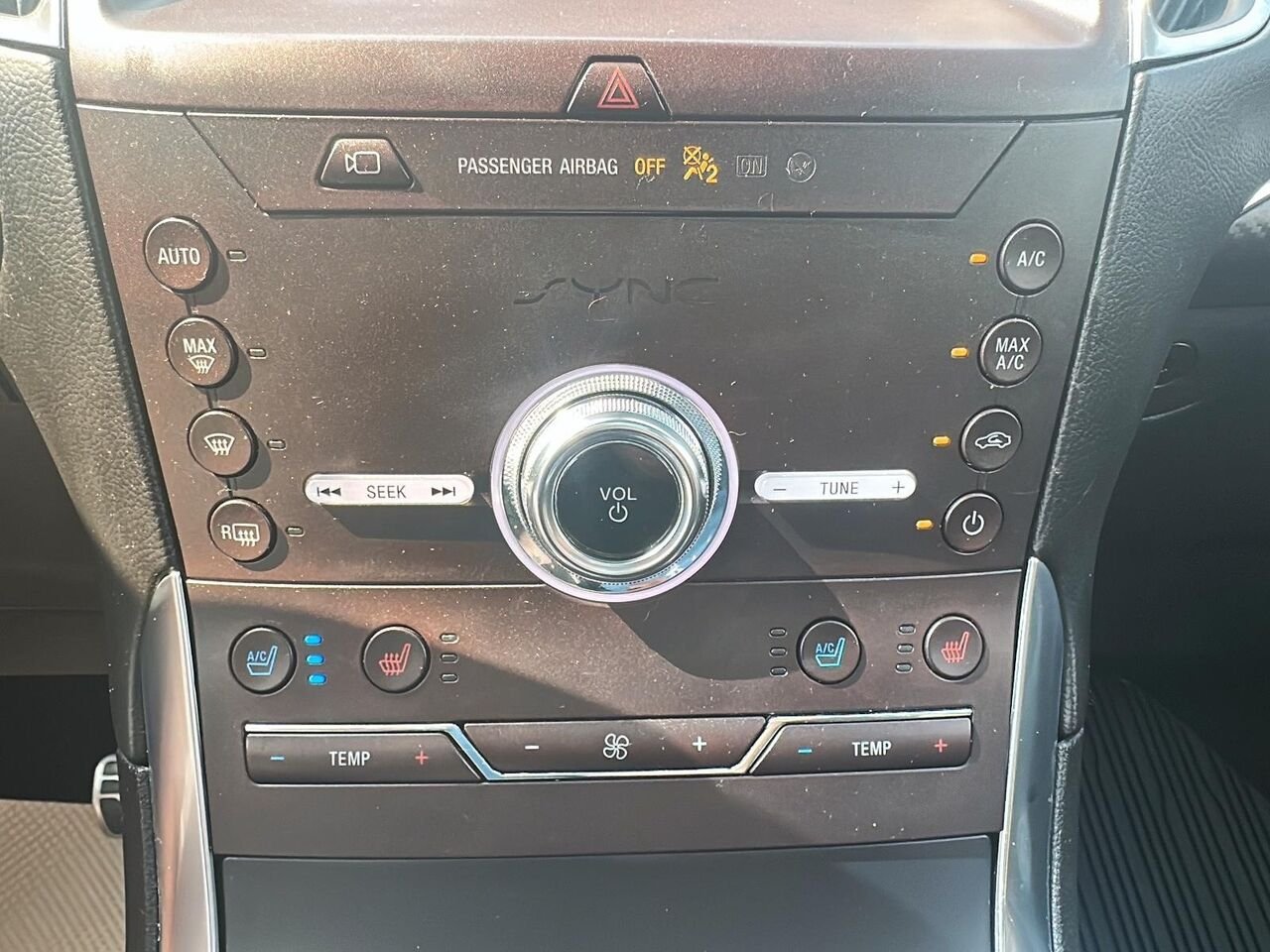 2020 Ford Edge Blue Rouyn-Noranda - photo #16