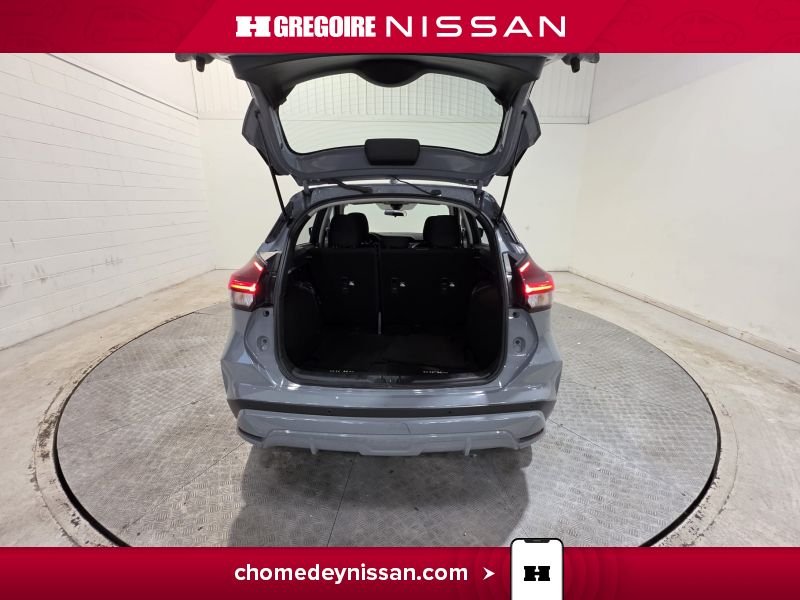 Nissan Kicks 2024 Gris Blainville - photo #26