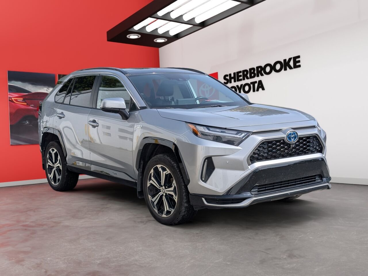 Toyota RAV4 Prime XSE PRIME GR. TECHNO/SIÈGES CHAUFFANTS/TOIT OUVRANT/VOLANT CHAUFFANT/AC BIZONE 2022 Argent Sherbrooke - photo #1