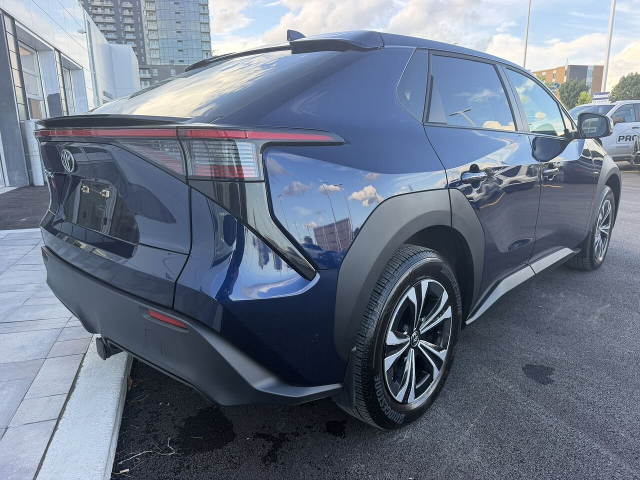 2023 Toyota bZ4X LE Blue Laval - photo #12