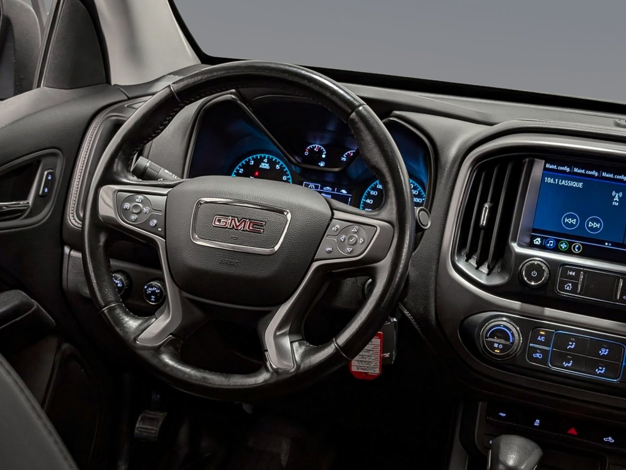 2022 GMC Canyon AT4 4RM avec tissu Saint-Eustache - photo #12